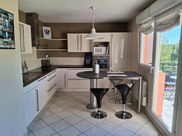 T4 DUPLEX TERRASSE ET PARKING PRIVATIF
