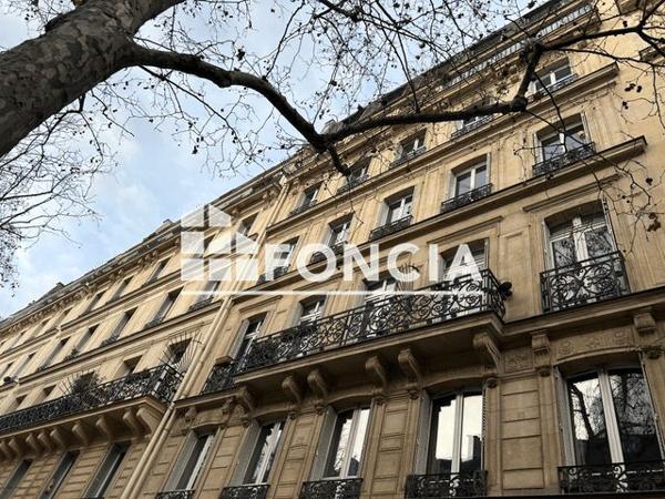 Location Studio 17.77 m² - 99 BOULEVARD VOLTAIRE Paris 75011