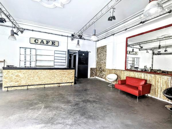 Immeuble 1 commerce + 4 appartements