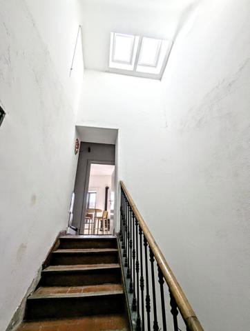 Immeuble 1 commerce + 4 appartements