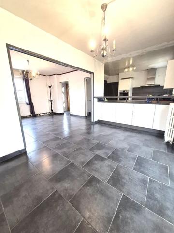 Maison à vendre 6 pièces 93m² Cambrai (59400)