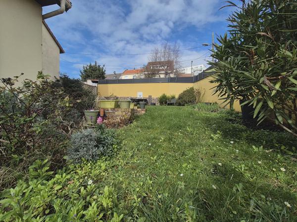 Maison pleine de potentiel  -  Secteur recherché Sanvic Louis Blanc
