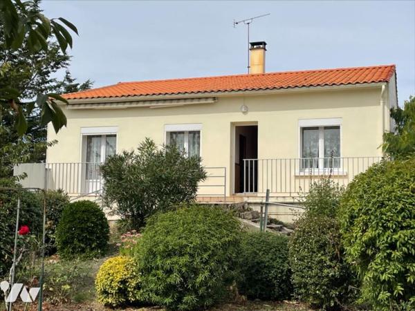 MARANS FACE A LA SEVRE NIORTAISE