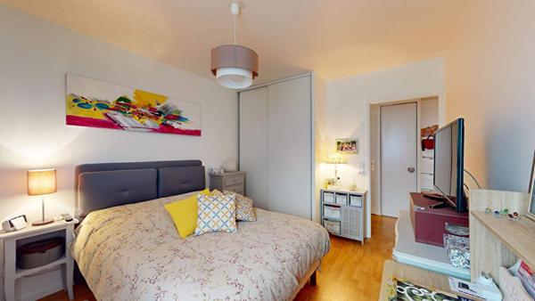 Bel Appartement 3 pièces de 55.71 m² en bords de Seine avec un beau balcon