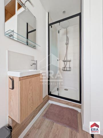 Chambre meublée avec salle d'eau privative - Roubaix