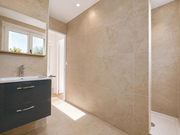 Spacieux Appartement Beaumont T5 de 113.69m² avec balcon et garage