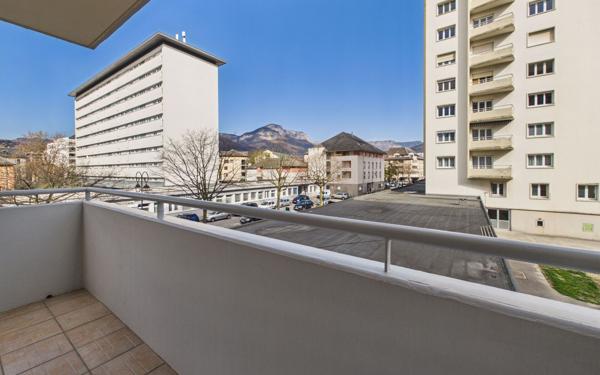 Appartement à vendre    3 pièces • 68,34 m2 Chambéry