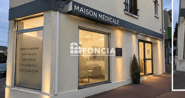 À vendre Local commercial 48.68 m² - Rueil-malmaison 92500