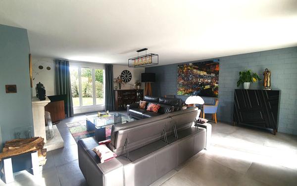 Maison à vendre    7 pièces •  Lésigny