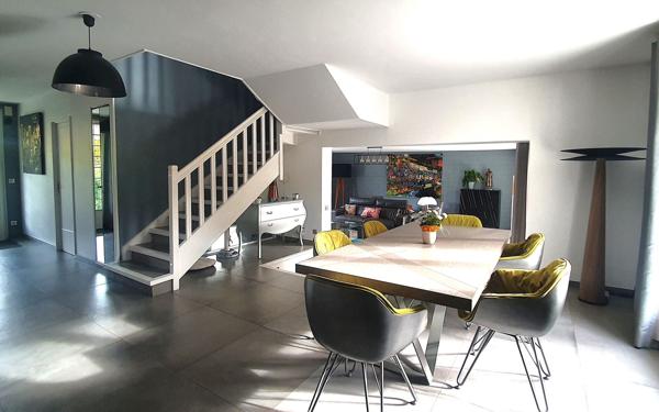 Maison à vendre    7 pièces •  Lésigny