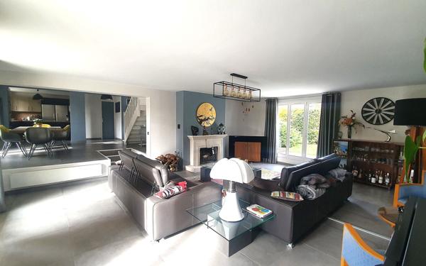 Maison à vendre    7 pièces •  Lésigny