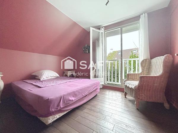 Maison individuelle 7 pièces de 202 m², 5 chambres