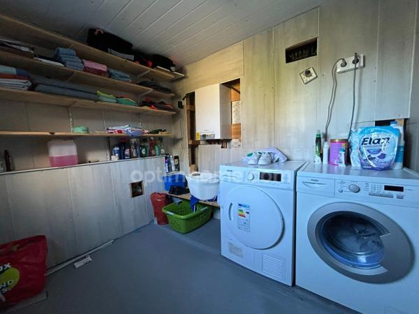 SAINT-LOUIS, 7min à pied frontière, jolie maison de ville de 139.64m² (100m² habitable), 3chambres, terrain de 3ares, terrasse, cuisine été, jardin, isolation extérieure. Top emplacement!