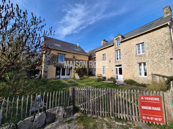 Maison en pierre rénovée 4 chambres avec dépendances sur grand terrain au coeur du Bourg de Plumaudan