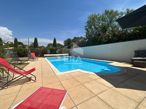 Maison de plain-pied à Carpentras - 4 chambres - Piscine - Garage - Dépendance