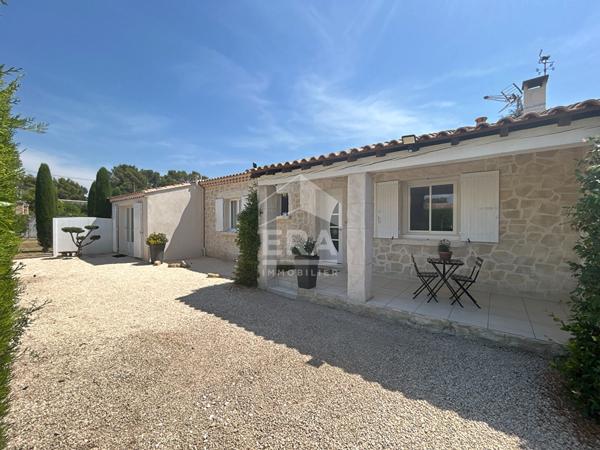 Maison de plain-pied à Carpentras - 4 chambres - Piscine - Garage - Dépendance