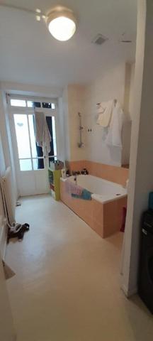 appartement plein centre ville fond de cour lumineux rénové