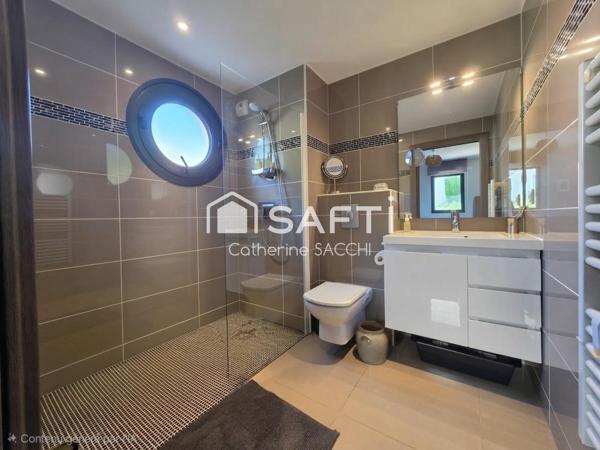 Appartement T3 - Le Dramont 65m2 garage + parking