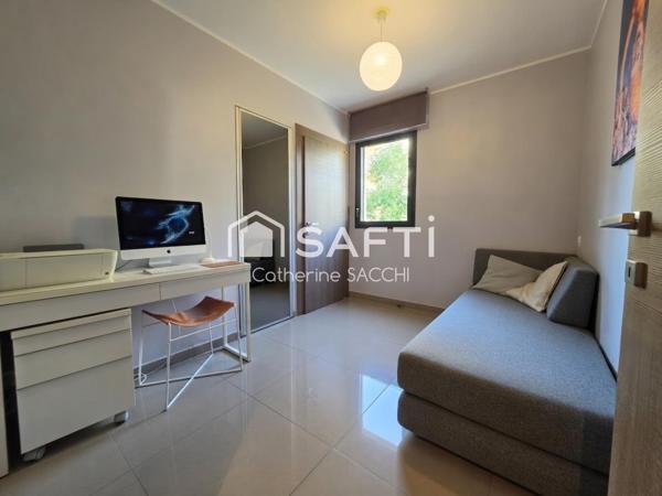 Appartement T3 - Le Dramont 65m2 garage + parking