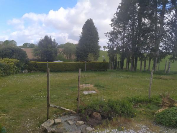 Jolie maison typique en pierres