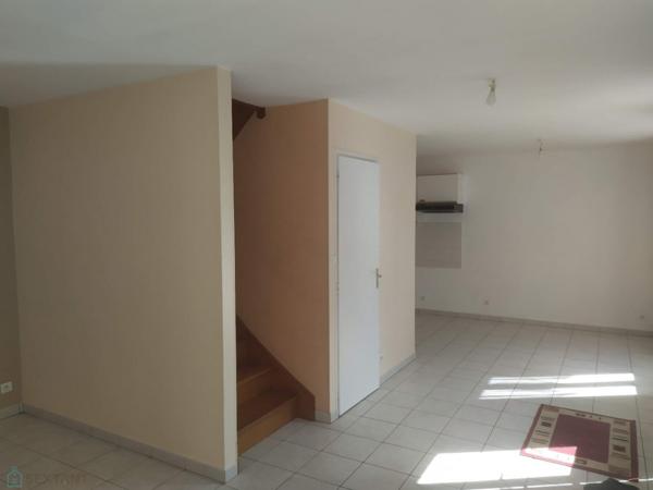 Jolie maison typique en pierres