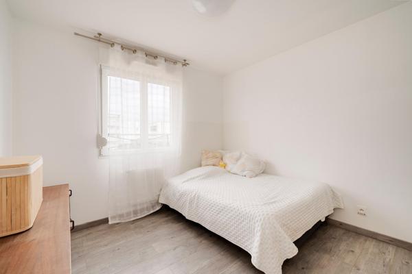 Maison individuelle récente 120 m² – 3 chambres -Terrain 500 m² – Garage