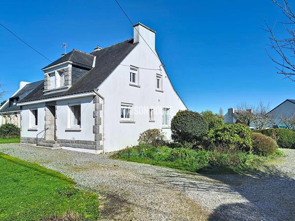 Maison en pierre à rénover à 4 km du GOLFE DU MORBIHAN