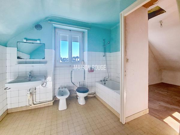 Maison en pierre à rénover à 4 km du GOLFE DU MORBIHAN