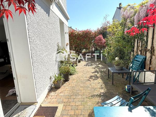 Triplex comme une petite maison avec un grand air