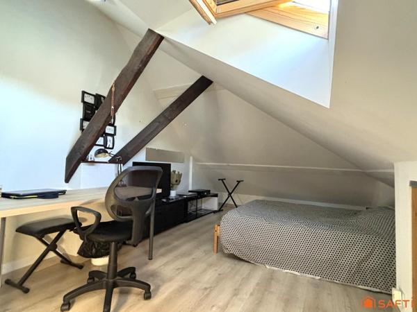 Triplex comme une petite maison avec un grand air