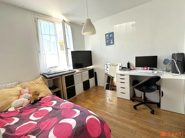 Triplex comme une petite maison avec un grand air