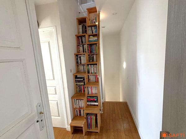 Triplex comme une petite maison avec un grand air