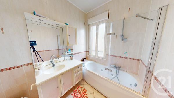 Maison à vendre  7 pièces - 134,62 m2 ST QUENTIN - 02