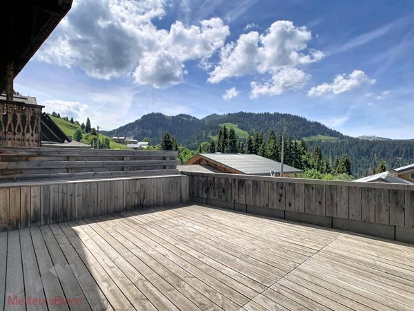Chalet 150 m² à Notre-Dame-de-Bellecombe, 3 chambres et terrasse