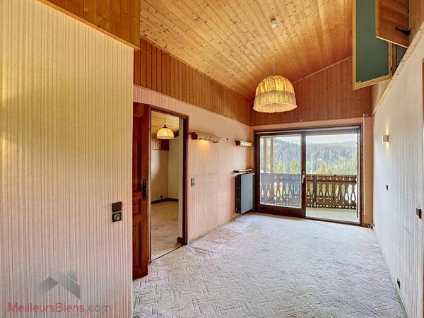 Chalet 150 m² à Notre-Dame-de-Bellecombe, 3 chambres et terrasse