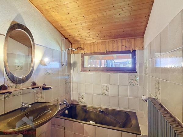 Chalet 150 m² à Notre-Dame-de-Bellecombe, 3 chambres et terrasse
