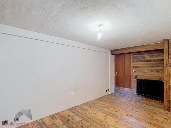 Chalet 150 m² à Notre-Dame-de-Bellecombe, 3 chambres et terrasse