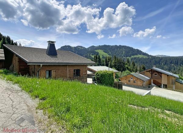 Chalet 150 m² à Notre-Dame-de-Bellecombe, 3 chambres et terrasse