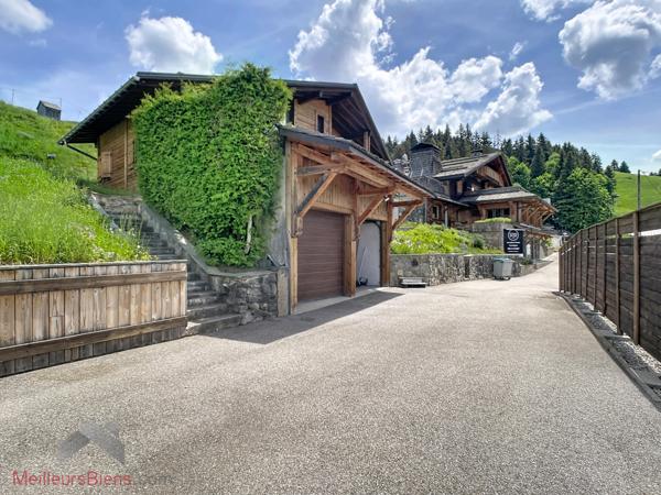 Chalet 150 m² à Notre-Dame-de-Bellecombe, 3 chambres et terrasse