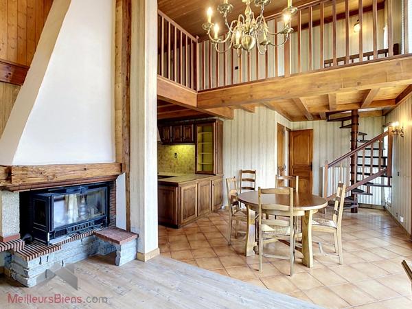 Chalet 150 m² à Notre-Dame-de-Bellecombe, 3 chambres et terrasse