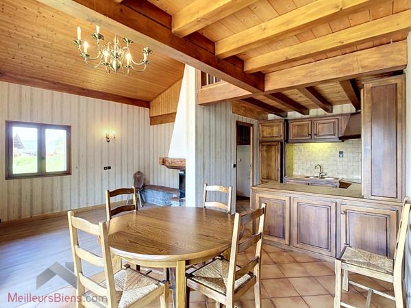 Chalet 150 m² à Notre-Dame-de-Bellecombe, 3 chambres et terrasse