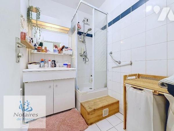 A VENDRE EN EXCLUSIVITE  CHEZ VOTRE NOTAIRE !!

A découvrir, bel appartement lumineux de type...