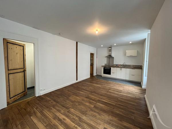 Appartement rénové 2 pièces hyper centre ville de Bourges !