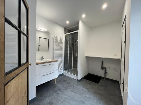 Appartement rénové 2 pièces hyper centre ville de Bourges !