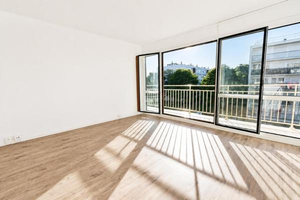 Appartement
         3 pièces
        - 63 m² Exclusivité 250 000 € *