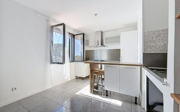 Maison à vendre    7 pièces •  Saint-Mathieu-de-Tréviers
