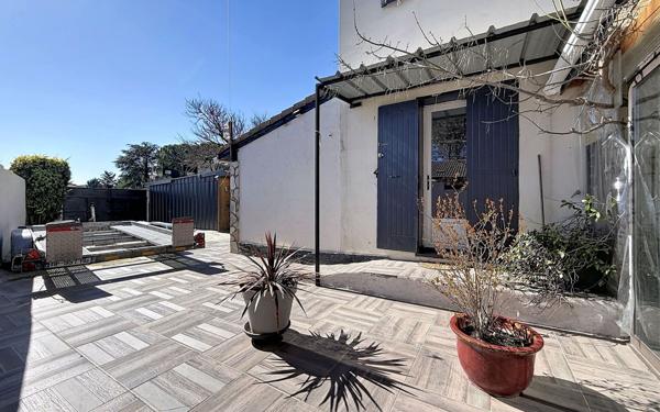 Maison à vendre    7 pièces •  Saint-Mathieu-de-Tréviers