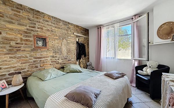 Maison à vendre    7 pièces •  Saint-Mathieu-de-Tréviers