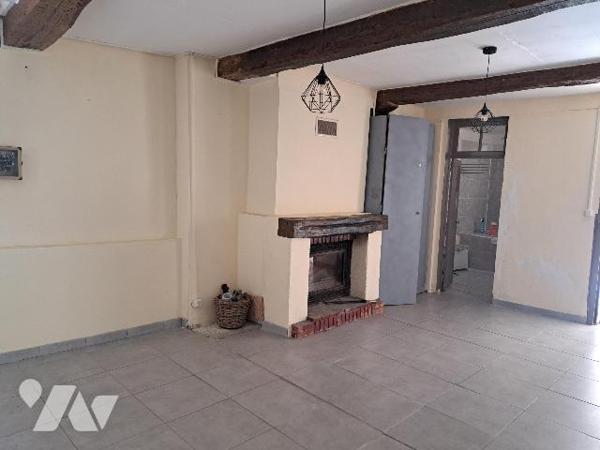 Maison centre village de 124 m² avec cour intérieure, proche toutes commodités