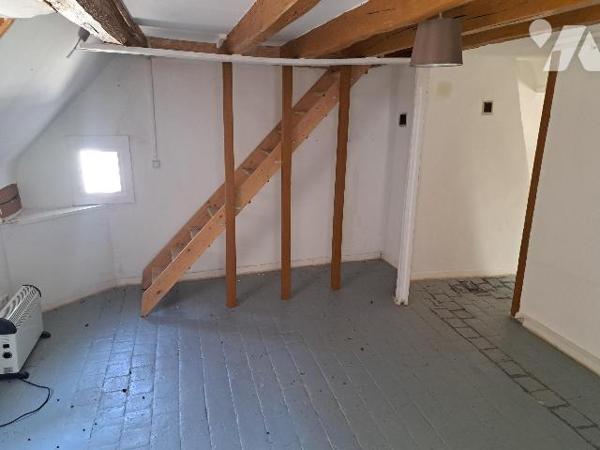 Maison centre village de 124 m² avec cour intérieure, proche toutes commodités